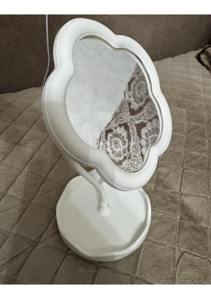 Beyaz Kutulu Yüksek Çözünürlüklü Cam Ayarlanabilir Ayna 1 Adet fırsatları