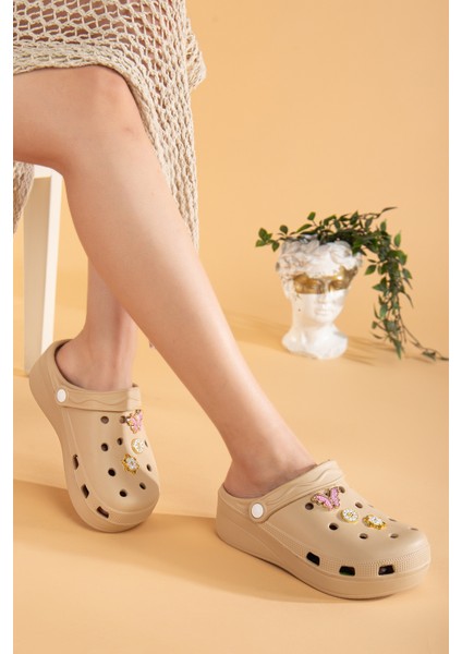 Masajlı Renkli Kaymaz Taban Aksesuarlı Yüksek Tabanlı Hastane Hemşire Plaj Deniz Cros Tipi Terlik fırsatları