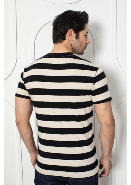 Urban Stripe Erkek Tişört – Siyah & Bej Dengeyle Gelen Stil