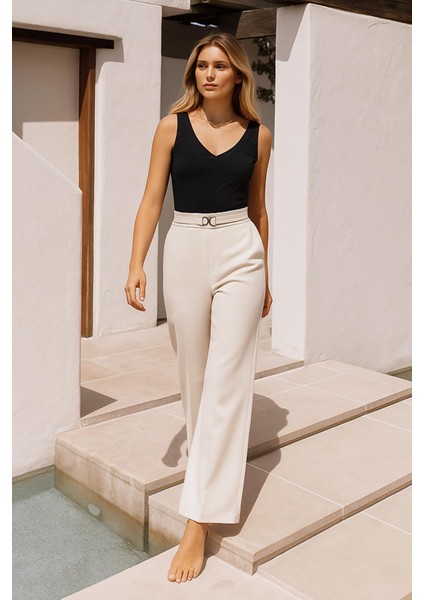 Toka Detaylı Geniş Paça Pantolon Ekru