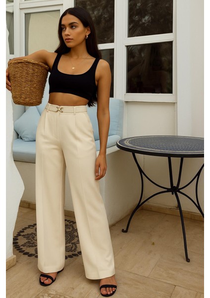 Toka Detaylı Geniş Paça Pantolon Ekru fırsatları