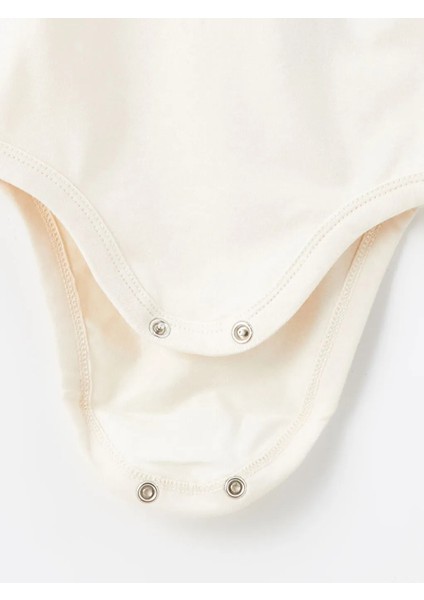 Lcw Baby Bej Bambi Baskılı Kız Bebek Çıtçıtlı Body ve Pantolon 2'li
