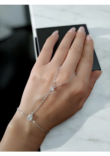 Ikili Gümüş Renk Damla Zirkon Taşlı Şahmeran El Aksesuarı fiyatları