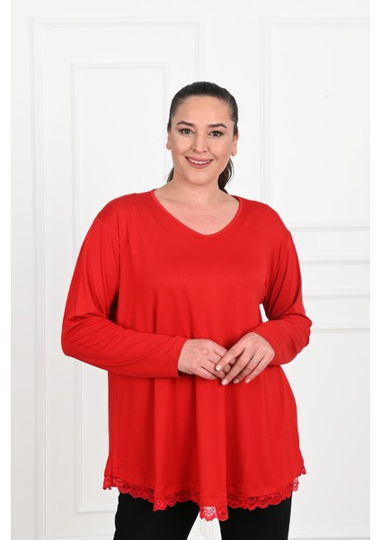 Kadın Etek Ucu Güpür Dantel Detaylı Büyük Beden Bluz 1386-23