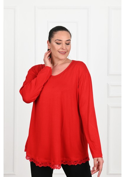 Kadın Etek Ucu Güpür Dantel Detaylı Büyük Beden Bluz 1386-23 fiyatları