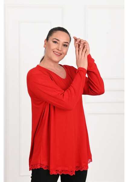 Kadın Etek Ucu Güpür Dantel Detaylı Büyük Beden Bluz 1386-23 modelleri