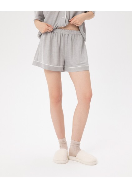 Kadın Gri Biyeli Pijama Şort - Viskoz Karışımlı Kumaş, Beli Büzgülü, Paçasında Biye Detaylı, Evde Rahat ve Hafif Yazlık Pijama Şort