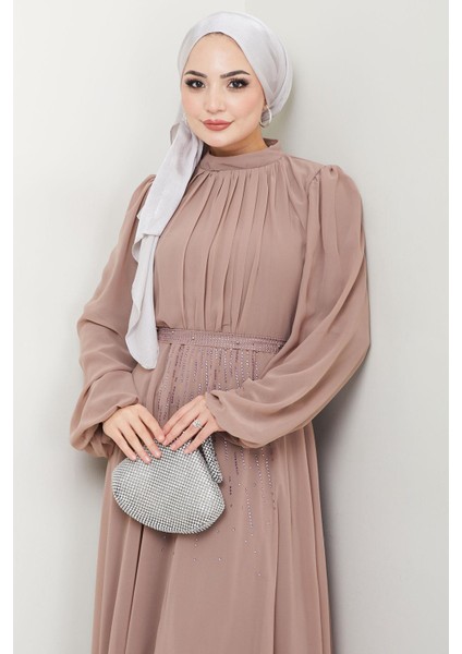 Kuşağı Taşlı Şifon Abiye Elbise Vizon HM2668 fırsatları
