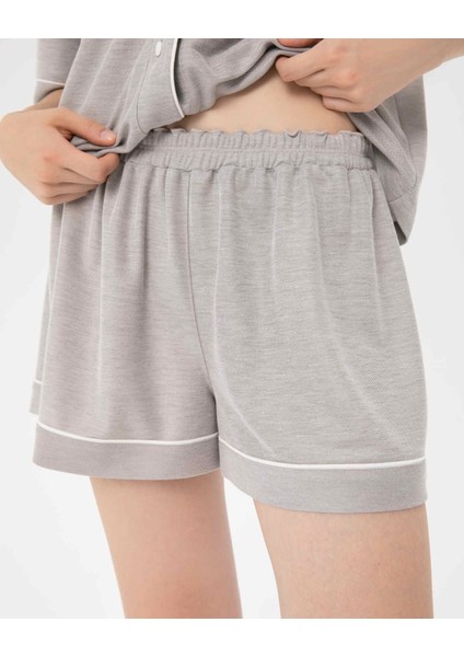 Kadın Gri Biyeli Pijama Şort - Viskoz Karışımlı Kumaş, Beli Büzgülü, Paçasında Biye Detaylı, Evde Rahat ve Hafif Yazlık Pijama Şort modelleri