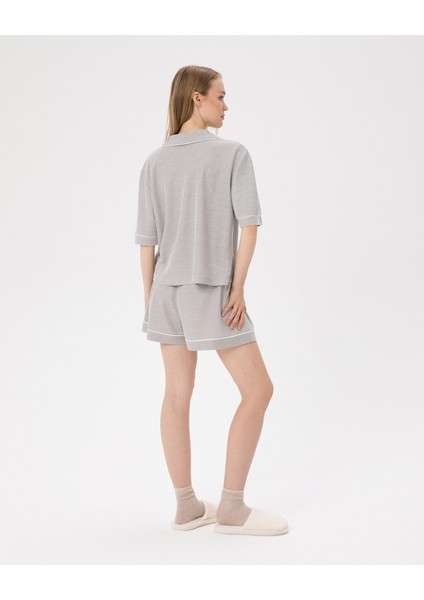 Kadın Gri Biyeli Pijama Şort - Viskoz Karışımlı Kumaş, Beli Büzgülü, Paçasında Biye Detaylı, Evde Rahat ve Hafif Yazlık Pijama Şort indirimleri