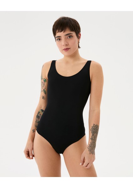 Göğüs Pedli Siyah Low Back Mayo
