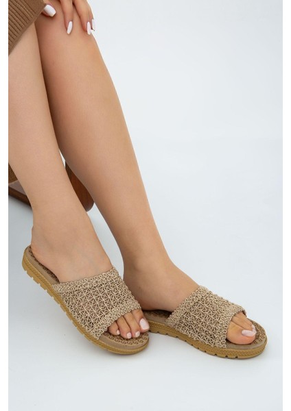 Bej Önü Açık Hasır Örgü Dış Mekan Ve Ev Terliği modelleri