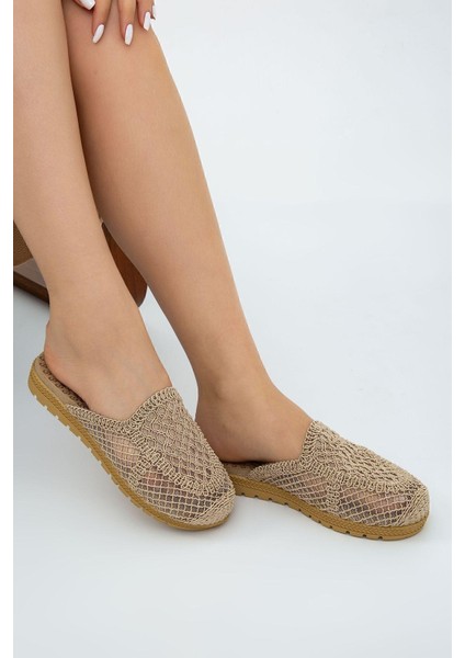 Bej Önü Kapalı Hasır Örgü Dış Mekan Ve Ev Terliği modelleri