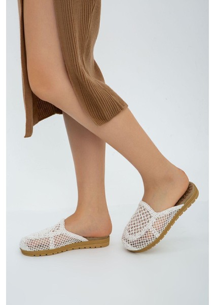 Beyaz Önü Kapalı Hasır Örgü Dış Mekan Ve Ev Terliği fırsatları