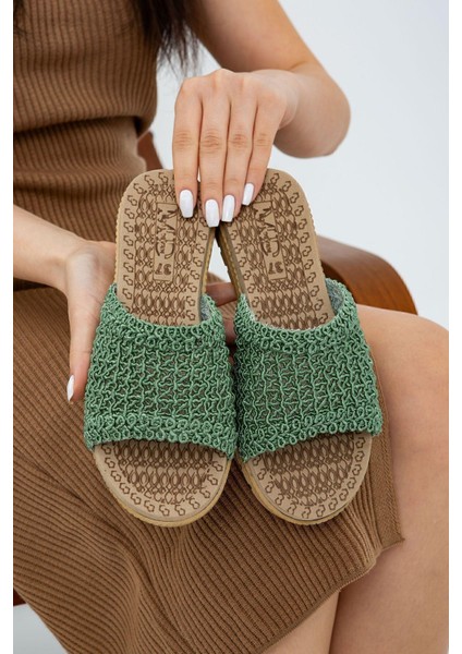 Yeşil Önü Açık Hasır Örgü Dış Mekan ve Ev Terliği