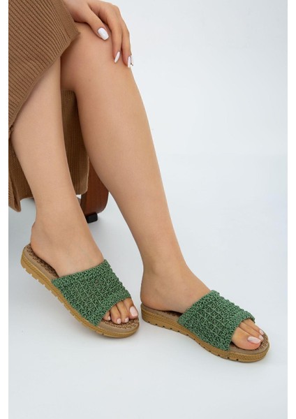 Yeşil Önü Açık Hasır Örgü Dış Mekan ve Ev Terliği modelleri