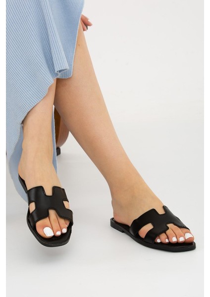 Siyah Kadın Terlik indirimleri