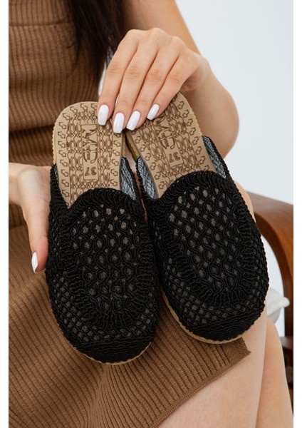 Siyah Önü Kapalı Hasır Örgü Dış Mekan Ve Ev Terliği