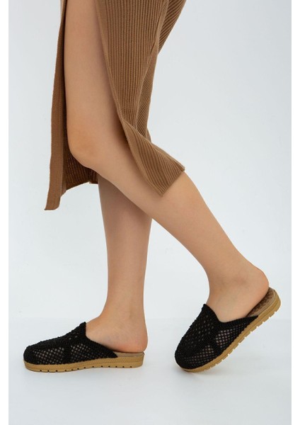 Siyah Önü Kapalı Hasır Örgü Dış Mekan Ve Ev Terliği fırsatları