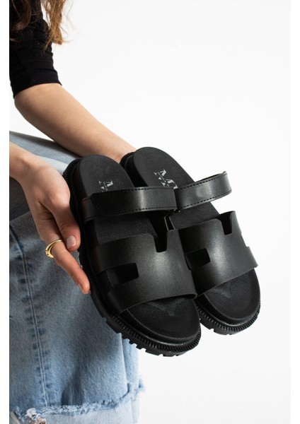 Kadın Anatomik Terlik Esnek ve Hafif Poli Taban ile Rahat Kullanım Sunar fırsatları