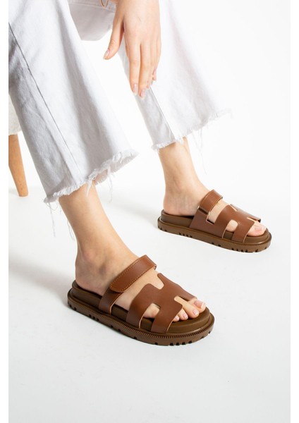 Taba Cırtlı Kadın Terlik Anatomik Rahat Taban Pu Deri Tasarım