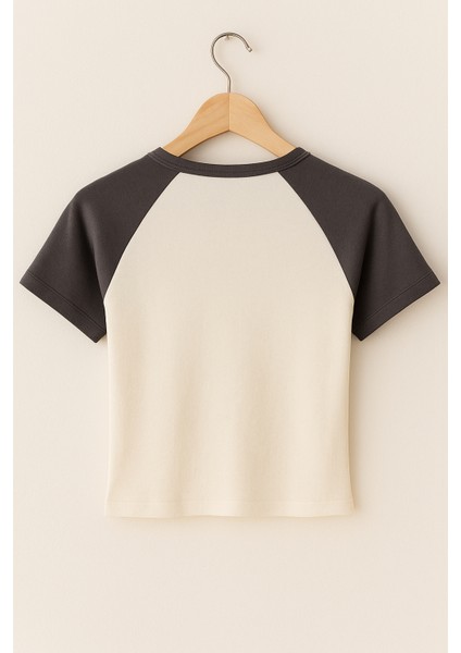 Kız Çocuk Kuromı Karakter Baskılı Raglan Tişört – Beyaz & Gri fırsatları