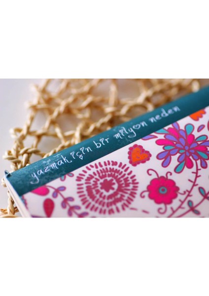 Defter Yazmak Için Bir Milyon Neden 9X13 cm Çizgili 64500-8 fiyatları