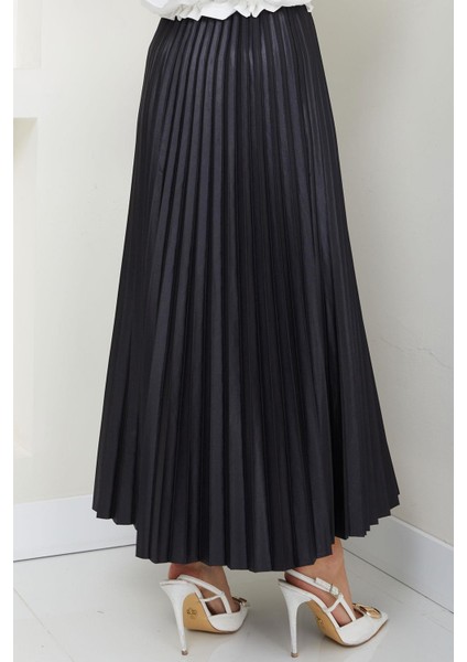 Beli Lastikli Deri Görünümlü Sık Piliseli Etek Siyah HM2655 fırsatları