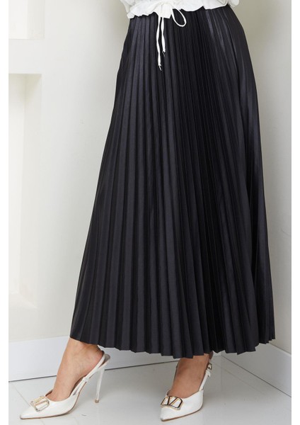 Beli Lastikli Deri Görünümlü Sık Piliseli Etek Siyah HM2655 indirimleri