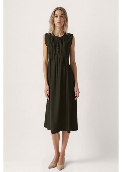 Önü Düğmeli Krinkıl Kumaş Sıfır Kol Elbise