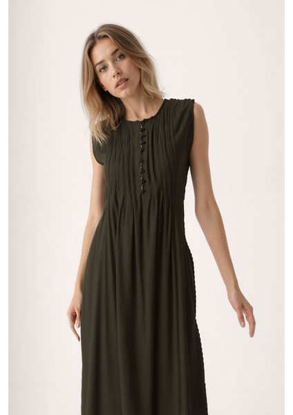 Önü Düğmeli Krinkıl Kumaş Sıfır Kol Elbise fırsatları