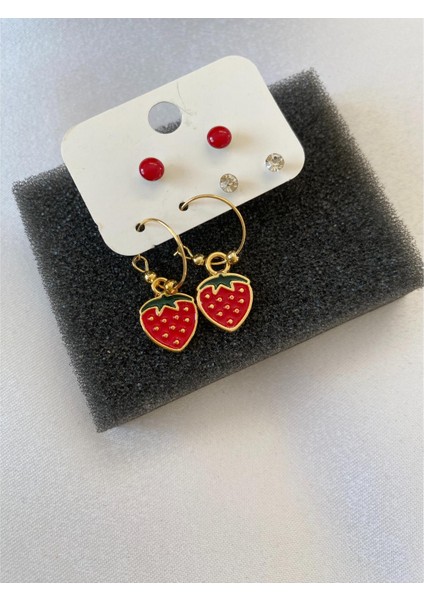 Çilek Figürlü Çoklu Küpe Altın Renk modelleri