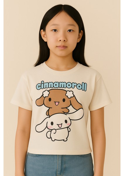 Kız Çocuk Cinnamoroll Baskılı Tişört – Krem Renk Pamuklu Crop Model