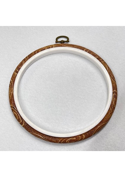 Askılı Yuvarlak Ahşap Desenli Plastik Kasnak 1KYAA01