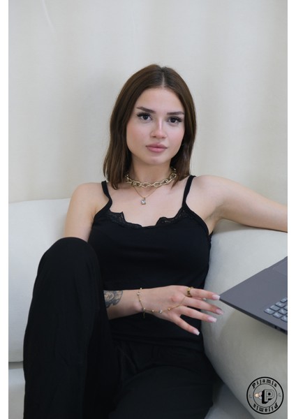 Siyah Dantel Detaylı Askılı Uzun Alt Kadın Pijama Takımı fiyatları