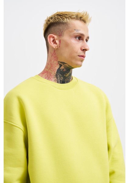 Erkek Basic Bisiklet Yaka Oversize Neon Sarı Sweatshirt