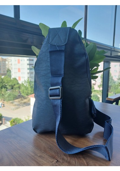 Wolını Dik Fermuarlı Göğüs Çantası fiyatları