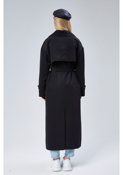 Oversize Rüzgarlık Detaylı Trençkot