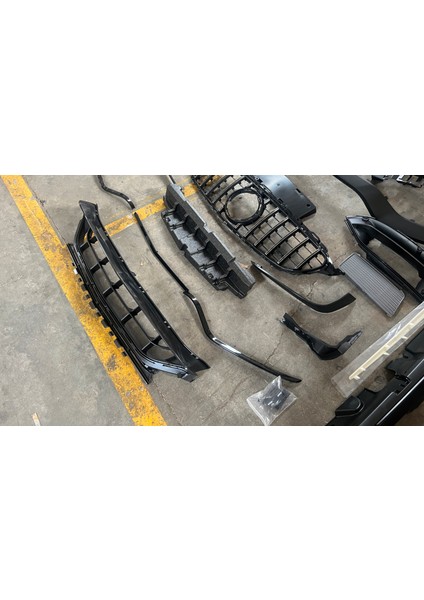Mercedes W205 C63 Amg Bodykit Tampon Tam Dolu/eksiksiz Body Kit Seti