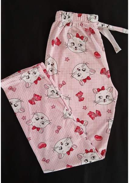 Pijama Alt Pembe Kumaş Üzerine Kurdaleli Sevimli Kedicik Desenli BK1000019
