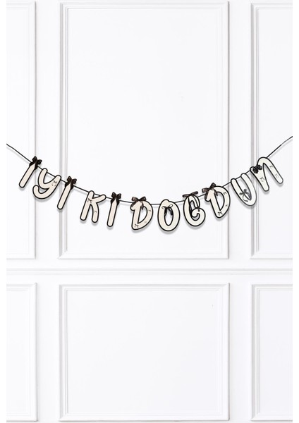 Siyah Fiyonk Iyi Ki Doğdun Banner Doğum Günü Süsü modelleri