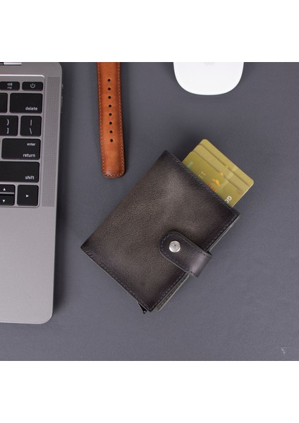 Douglas Airtag Bölmeli Hakiki Deri Cüzdan Unisex Pop-Up Mekanizmalı ve Kişiselleştirilebilir modelleri