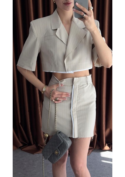 Omuz Vatkalı Çizgili Takım fırsatları