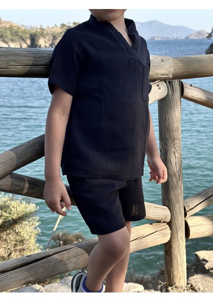 2 Kat Siyah Müslin Kısa Kollu Yazlık Çocuk Gömlek ve Şort Takımı