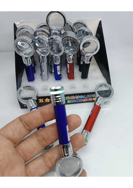 Lazer El Feneri ve Büyüteçli Kedi Oyuncağı, Eğlence ve Keşif Için Ideal! modelleri