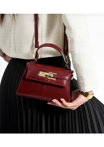 Anastasia Model Bordo Kadın El ve Omuz Çantası Hediye Paketi Şeklinde Gönderilir