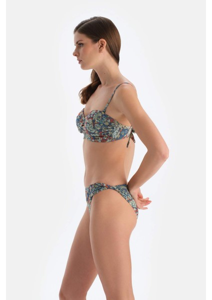 Kiremit-Mavi Straplez Kaplı Bikini Üst modelleri