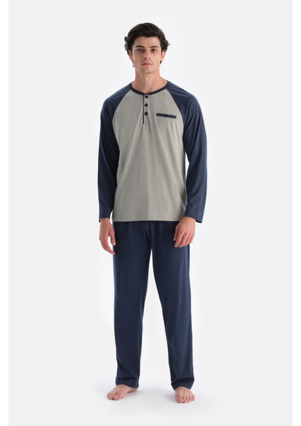 Açık Yeşil Yarım Patlı Reglan Kollu Pijama Takımı fırsatları