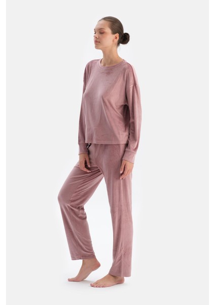 Gül Kurusu Uzun Kollu Bisiklet Yaka Kadife Pijama Takımı modelleri