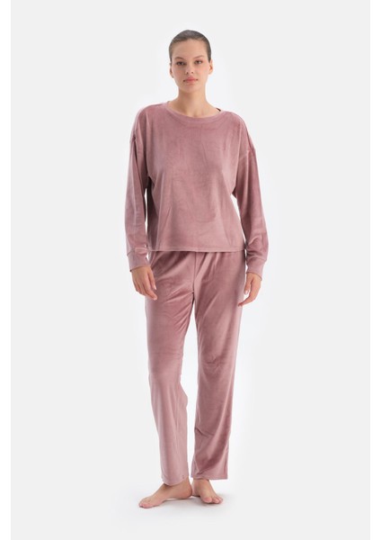 Gül Kurusu Uzun Kollu Bisiklet Yaka Kadife Pijama Takımı fırsatları